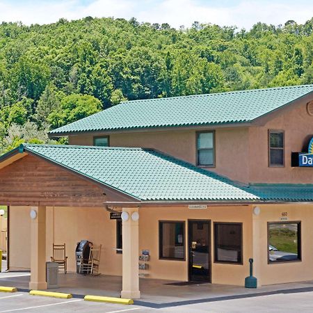 Days Inn By Wyndham Cherokee Near Casino Kültér fotó