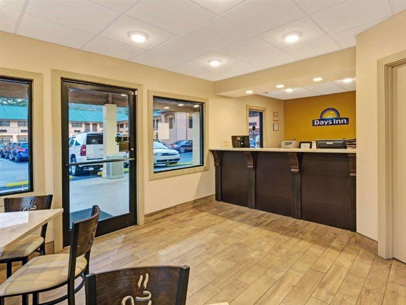 Days Inn By Wyndham Cherokee Near Casino Kültér fotó