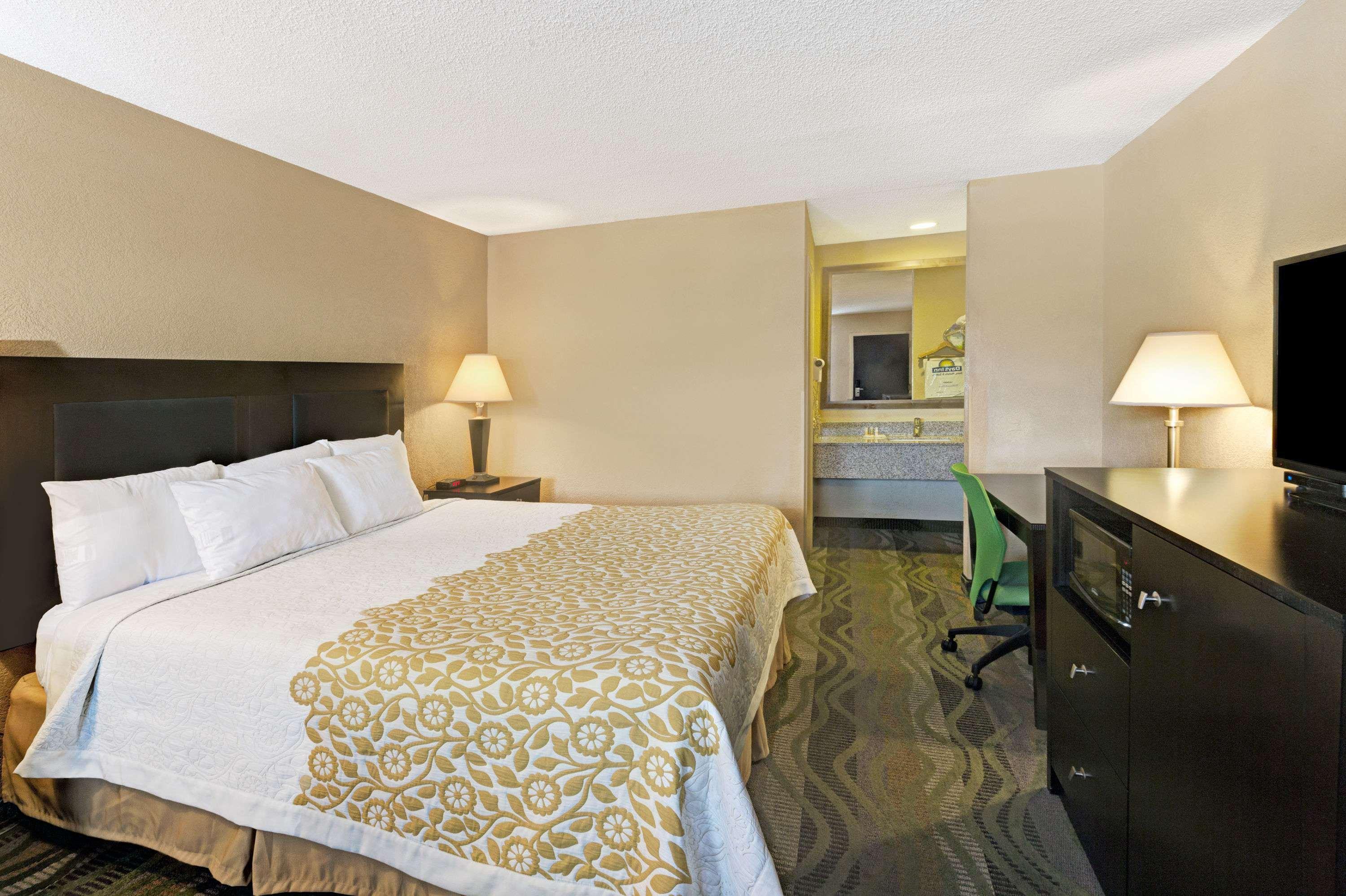 Days Inn By Wyndham Cherokee Near Casino Kültér fotó